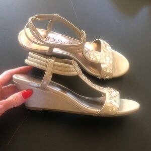 New York Transit Sandals, Size 6